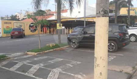 Salão à venda no Centro, Vinhedo, SP