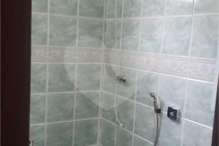 Sobrado à venda ou para alugar com 4 quartos, sendo 2 suítes, em Vila Congonhas, São Paulo, SP
