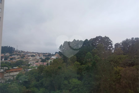 Apartamento à venda com 2 quartos, sendo 1 suíte, em Chácaras Manão, Mairinque, SP