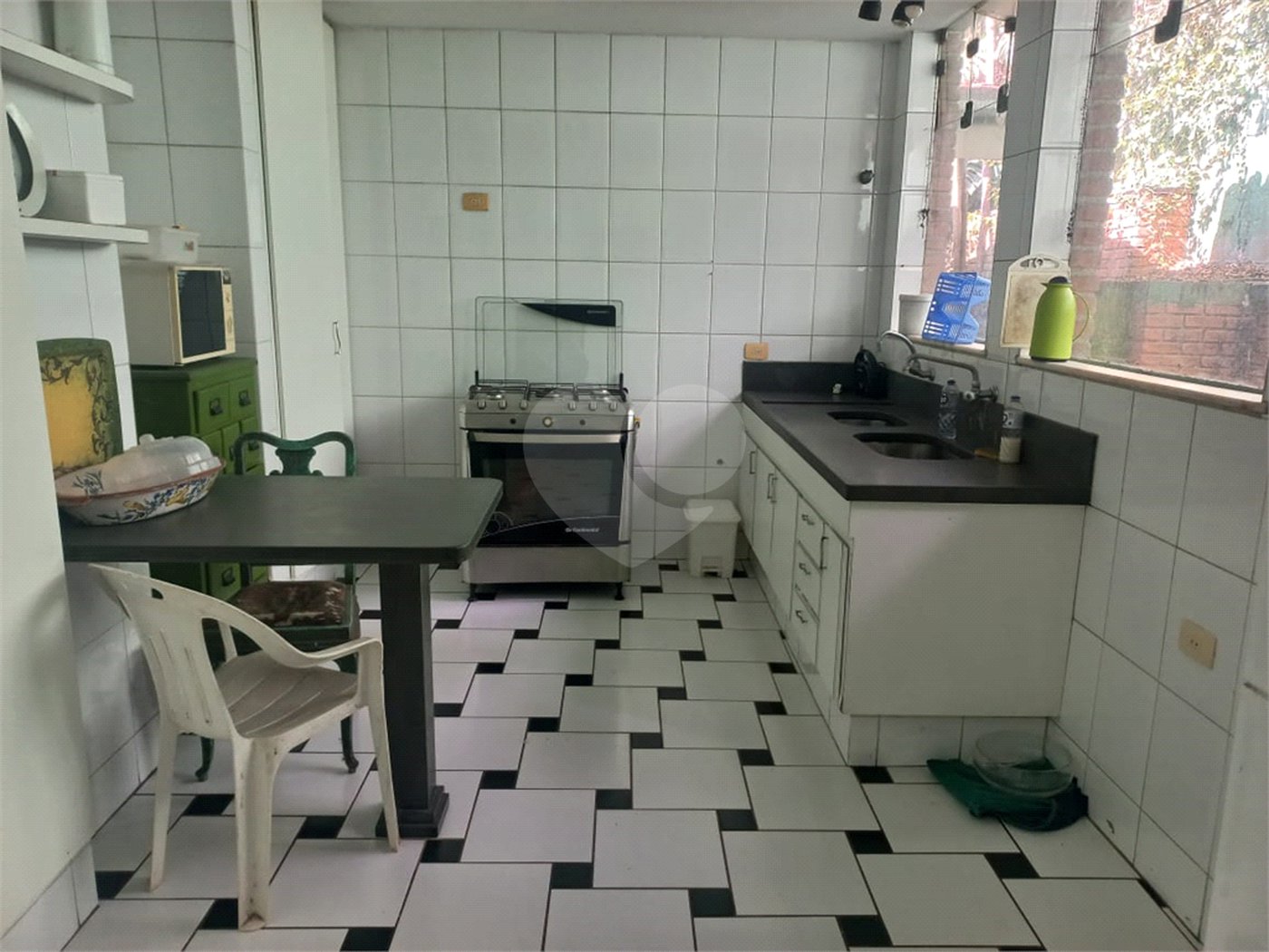 Casa à venda com 3 quartos, sendo 2 suítes, em Morumbi, São Paulo, SP