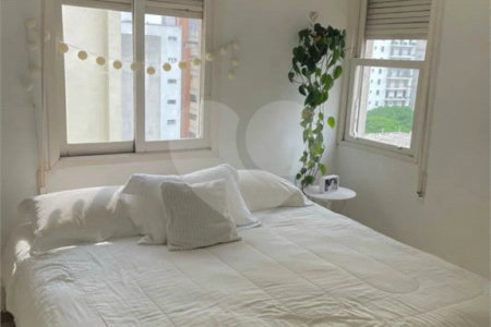 Apartamento à venda com 3 quartos, sendo 1 suíte, em Cerqueira César, São Paulo, SP