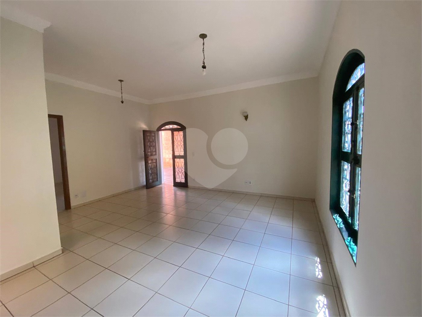 Casa à venda com 3 quartos em Jardim do Carmo, Araraquara, SP