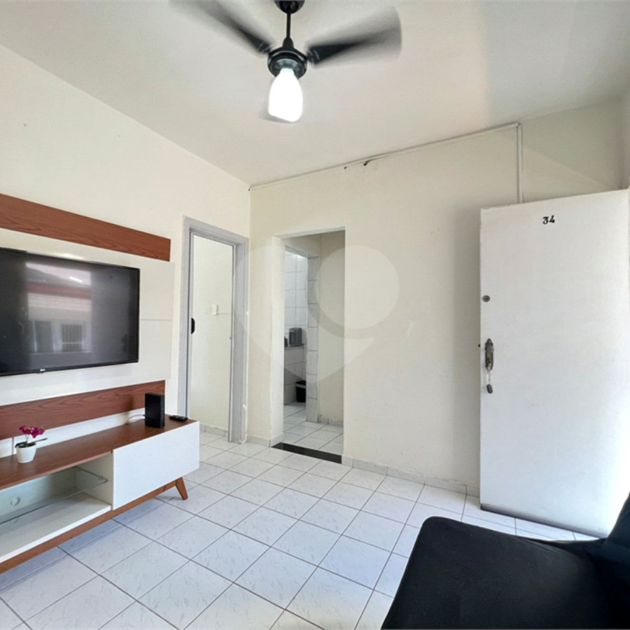 Apartamento à venda com 1 quarto em Guilhermina, Praia Grande, SP