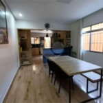 Sobrado à venda com 4 quartos, sendo 1 suíte, em Jaraguá, São Paulo, SP