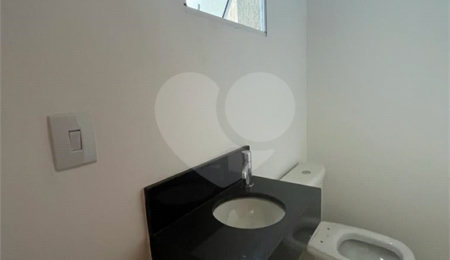 Sobrado à venda com 3 quartos, sendo 1 suíte,  em Jaçanã, São Paulo, SP