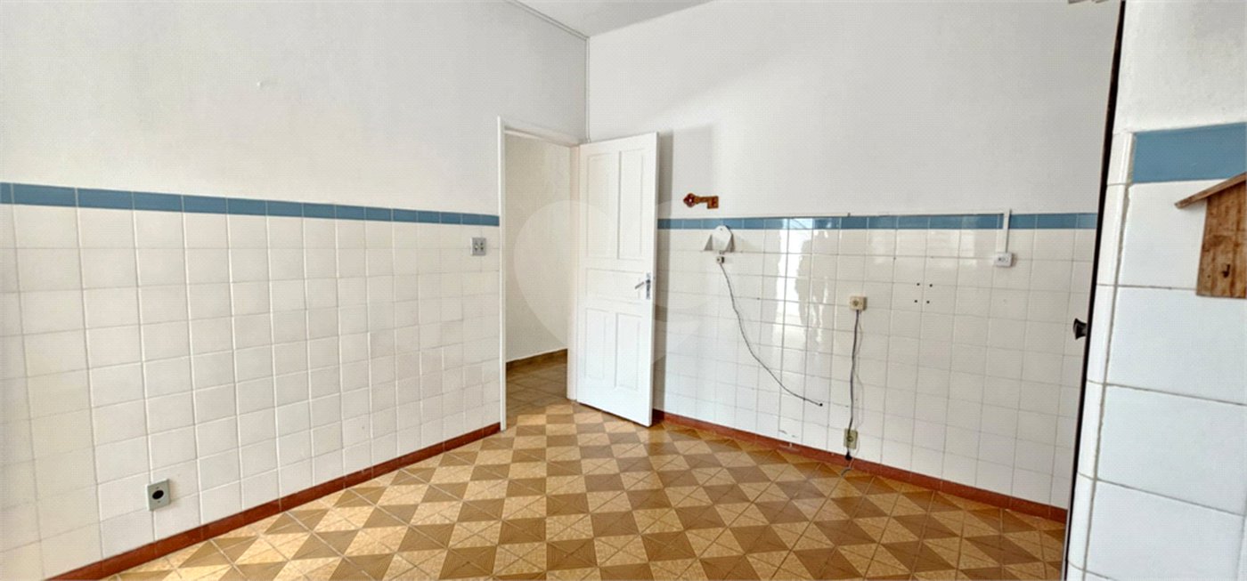 Casa à venda com 4 quartos em Vila Hamburguesa, São Paulo, SP