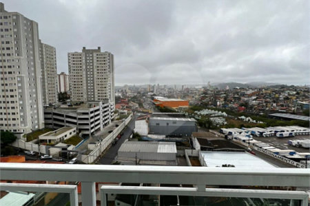 Apartamento à venda com 3 quartos, sendo 1 suíte, em Vila Nossa Senhora das Vitórias, Mauá, SP