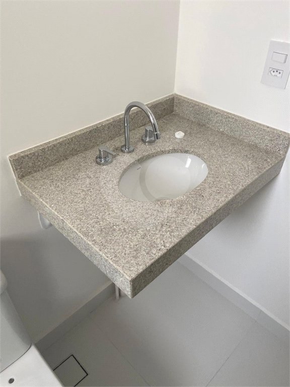 Apartamento à venda com 2 suítes em Alvinópolis, Atibaia, SP