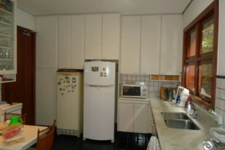 Sobrado à venda com 5 quartos, sendo 3 suítes,  em Fazenda Morumbi, São Paulo, SP