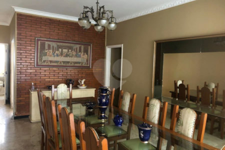 Casa à venda com 6 quartos no Centro, Vinhedo, SP