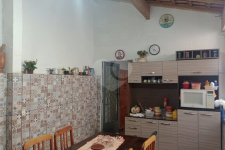 Casa à venda com 3 quartos, sendo 1 suíte, em Vila São José, Itapetininga, SP
