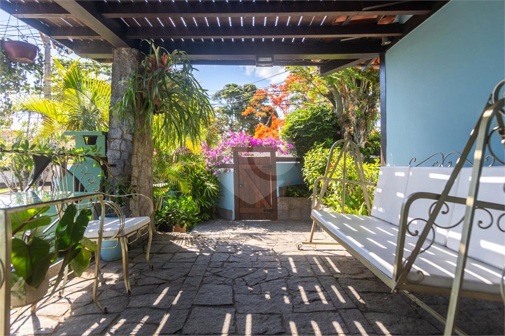 Casa à venda com 5 quartos, sendo 3 suítes, em Geribá, Armação dos Búzios, RJ