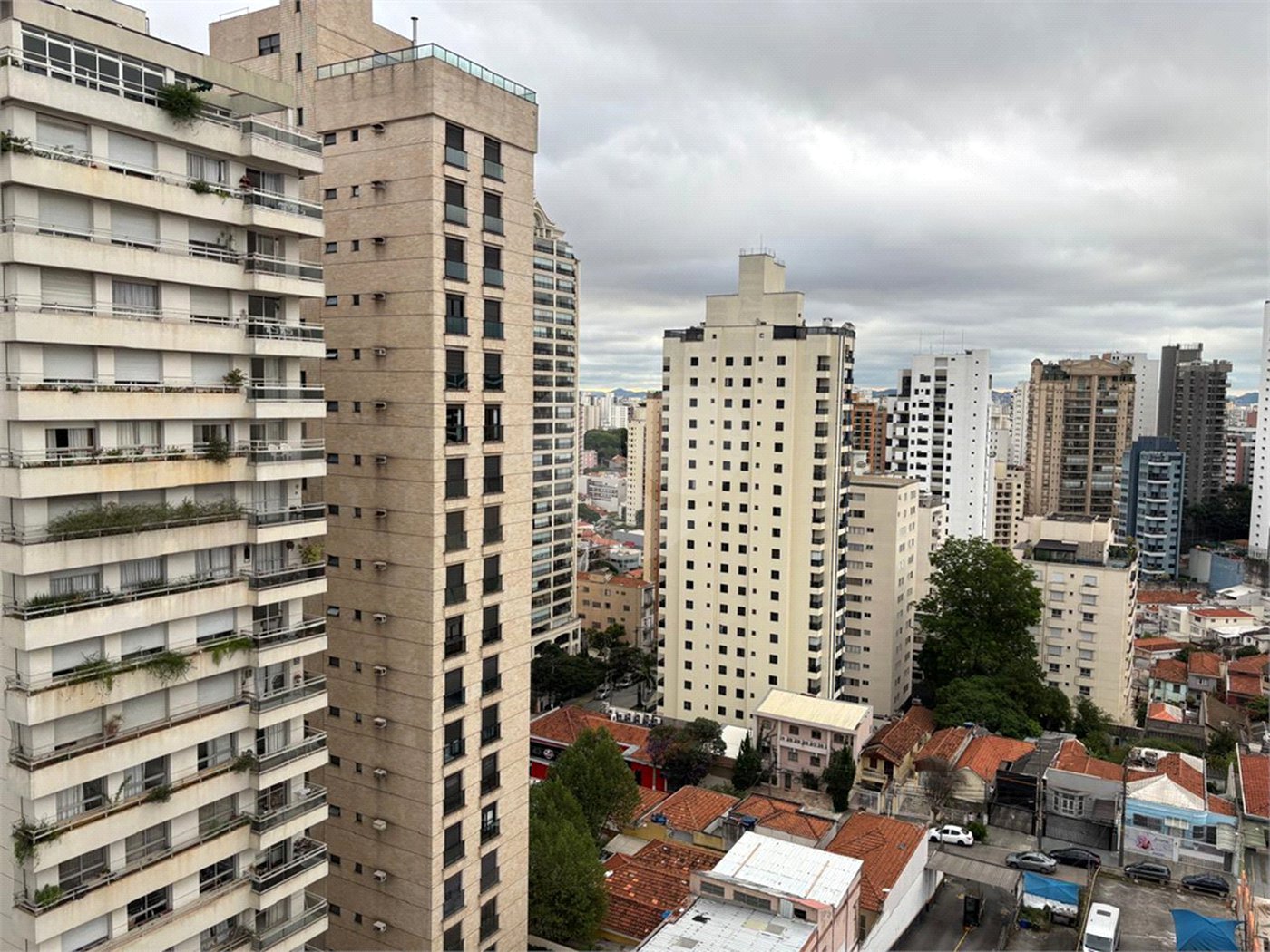 Apartamento à venda com 3 quartos, sendo 2 suítes, em Santana, São Paulo, SP