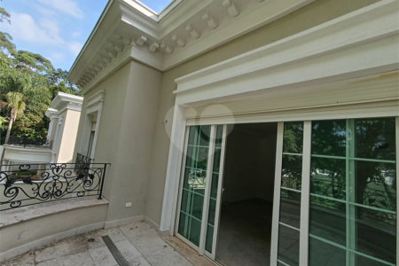 Casa à venda com 5 suítes no condomínio Maison Parc, São Paulo - SP