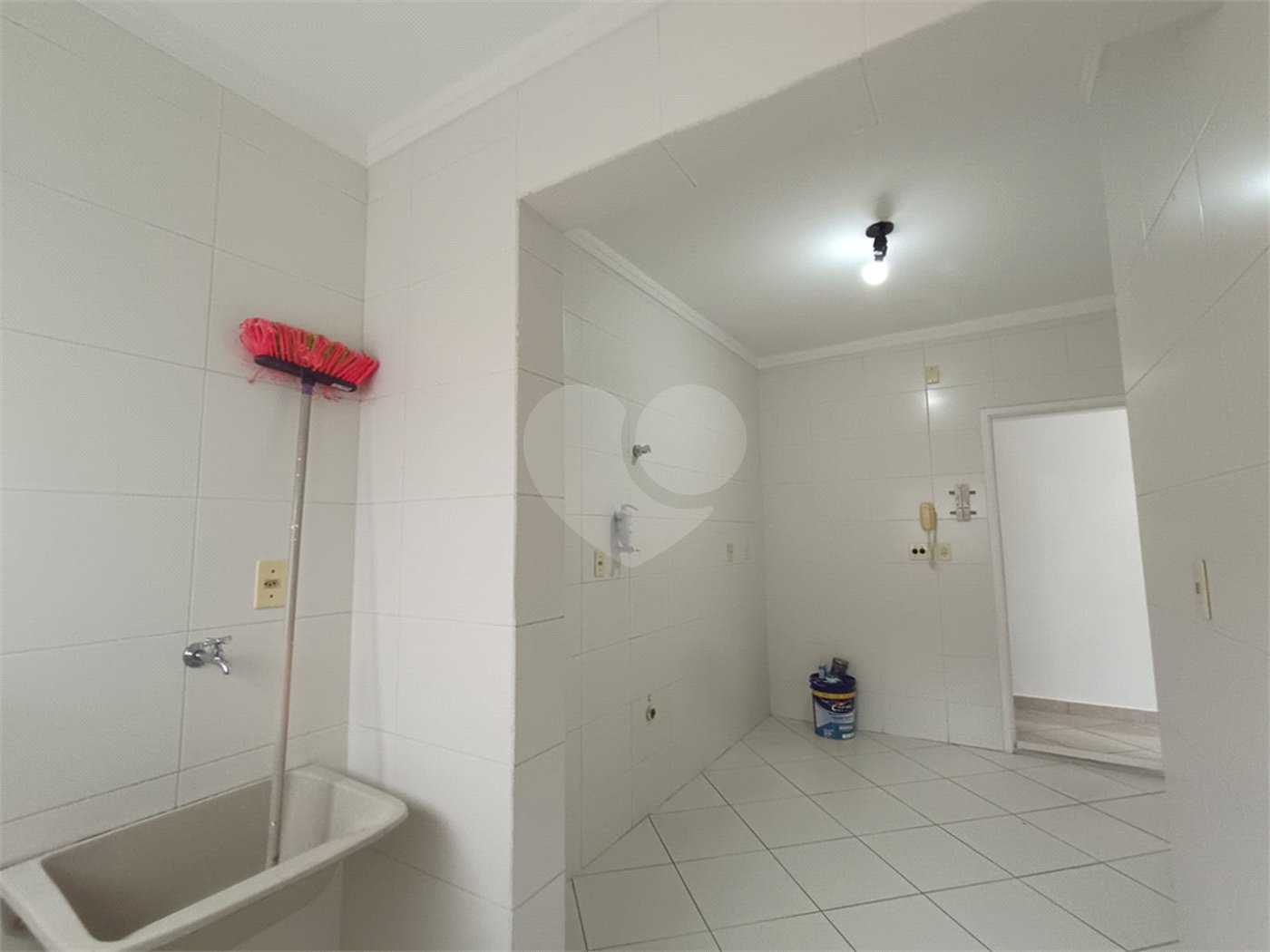 Apartamento à venda com 2 quartos, sendo 1 suíte, em Vila Barão, Sorocaba, SP