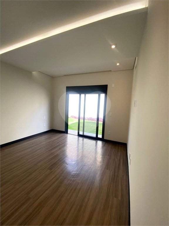 Casa à venda com 4 suítes no condomínio Campo de Toscana, Vinhedo - SP