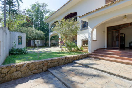 Casa à venda com 5 suítes no condomínio Chácara Flora, São Paulo - SP