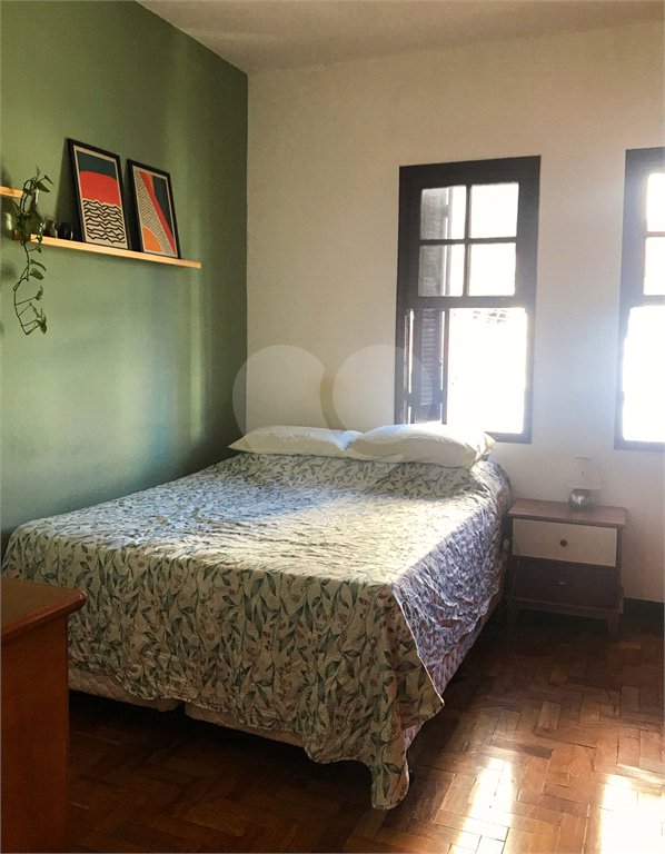 Casa à venda com 4 quartos, sendo 1 suíte,  em Vila Olímpia, São Paulo, SP