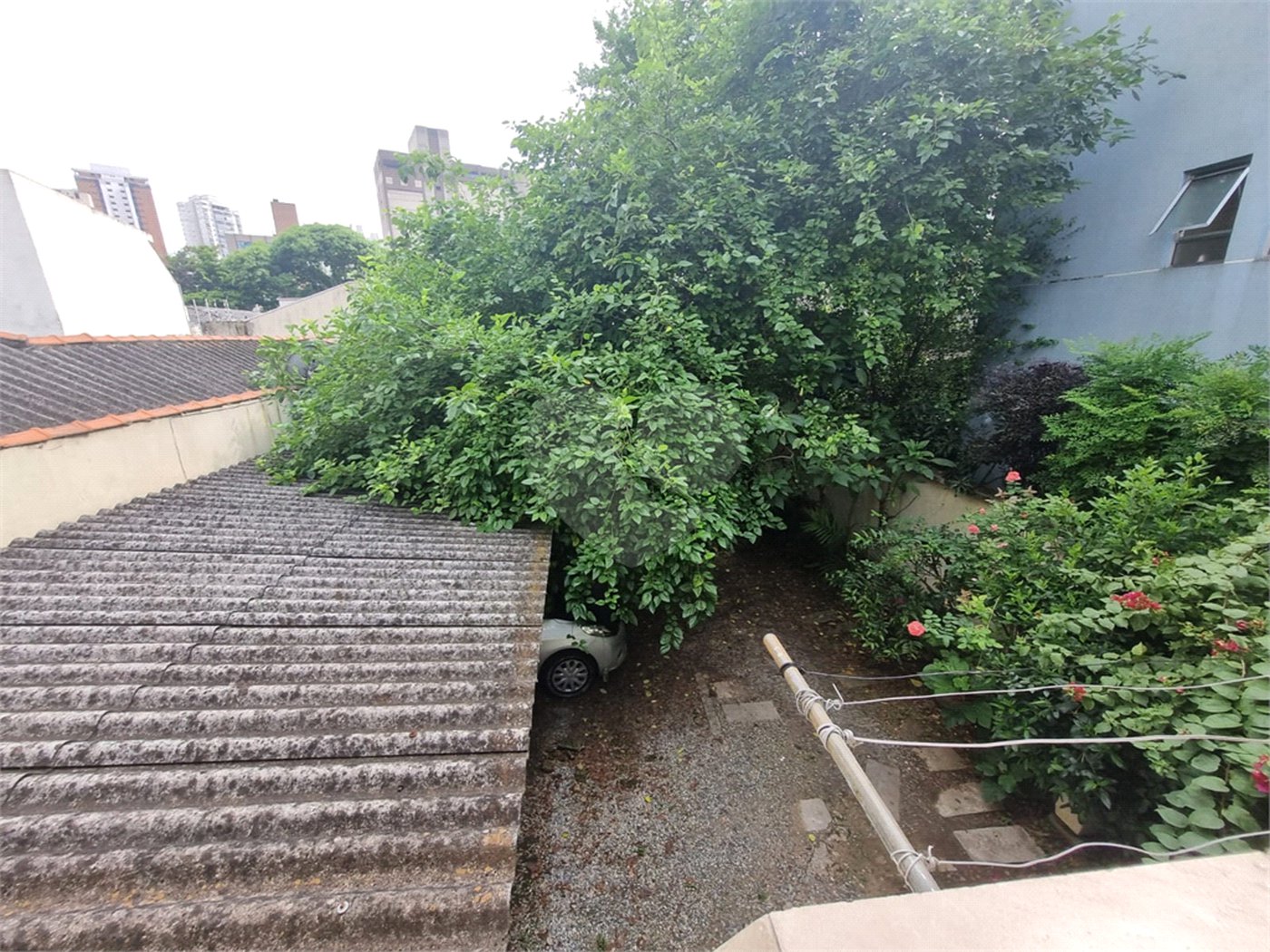 Casa à venda com 4 quartos, sendo 1 suíte,  em Vila Clementino, São Paulo, SP