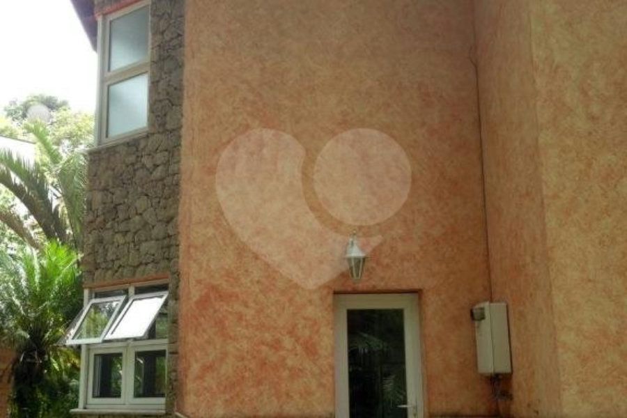 Casa à venda com 4 quartos, sendo 1 suíte, em Samambaia, Mairiporã, SP