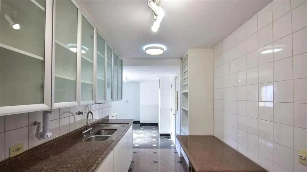 Cobertura à venda com 3 quartos, sendo 2 suítes, em Paraíso do Morumbi, São Paulo, SP