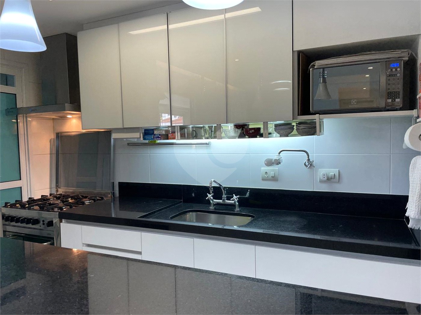 Apartamento à venda com 2 quartos, sendo 1 suíte, em Saúde, São Paulo, SP