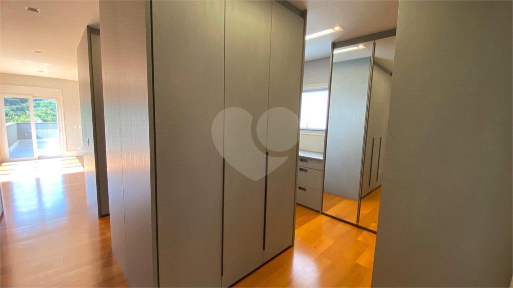 Casa à venda com 4 suítes no condomínio Portal Horizonte, Bragança Paulista - SP