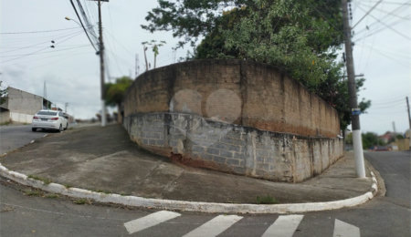 Casa à venda com 2 quartos em Jardim Imperial, Atibaia, SP