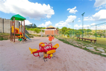 Casa à venda com 3 suítes no condomínio Glarus, Campinas - SP