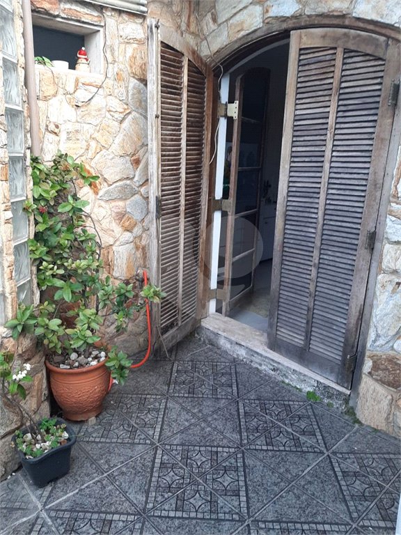 Sobrado à venda com 3 quartos, sendo 2 suítes,  em Vila Gustavo, São Paulo, SP