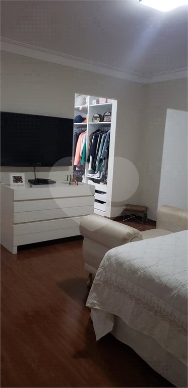 Casa à venda com 4 suítes em Pirucaia, Mairiporã, SP
