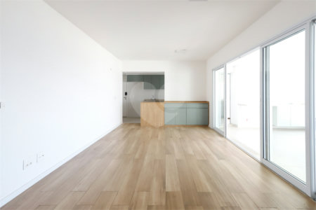 Apartamento à venda com 3 suítes em Vila Anastácio, São Paulo, SP