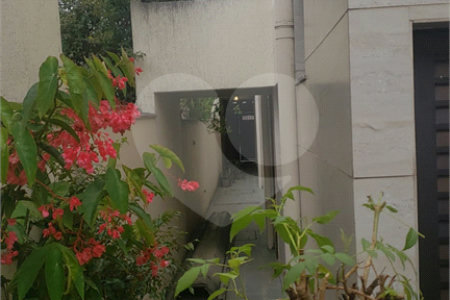 Sobrado à venda ou para alugar com 4 quartos, sendo 2 suítes, em Vila Congonhas, São Paulo, SP