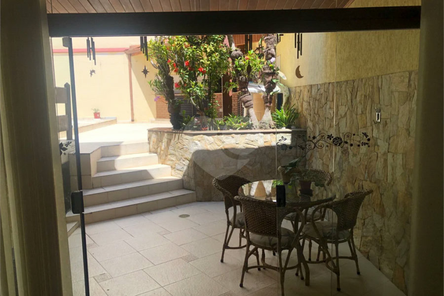 Sobrado à venda com 3 quartos, sendo 1 suíte, em Limão, São Paulo, SP