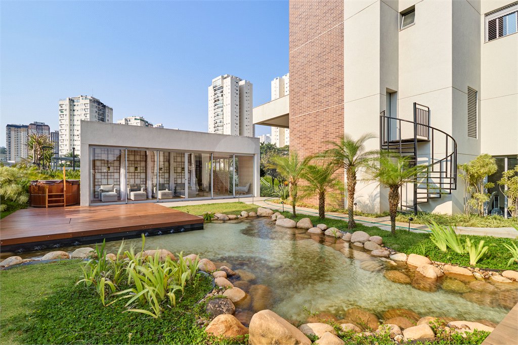 Apartamento à venda com 3 suítes em Jardim Marajoara, São Paulo, SP