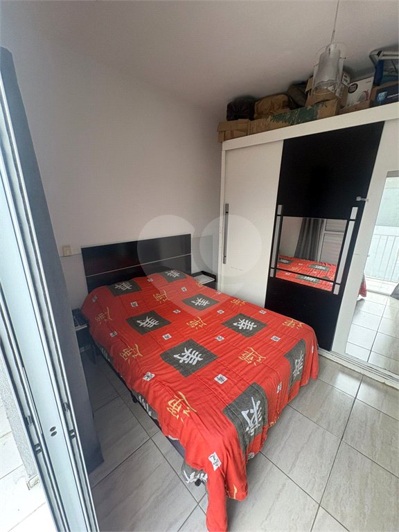 Casa à venda com 2 quartos no condomínio Carvalho Lagares, Poá - SP