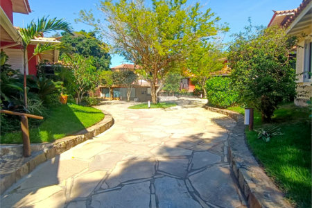 Casa à venda com 5 quartos, sendo 4 suítes, em Manguinhos, Armação dos Búzios, RJ
