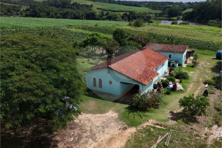 Sítio à venda com 2 quartos em Mirim, Indaiatuba, SP