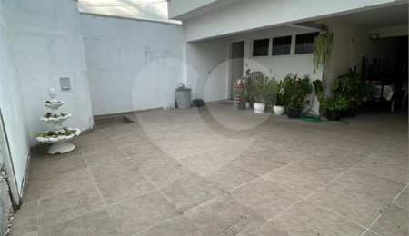 Casa à venda com 3 quartos, sendo 1 suíte,  em Vila Oliveira, Mogi das Cruzes, SP
