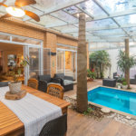 Casa à venda com 4 suítes no condomínio Vila Inglesa, São Paulo - SP
