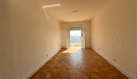 Apartamento à venda com 2 quartos, sendo 1 suíte,  em Cambuci, São Paulo, SP
