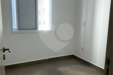 Apartamento para alugar com 2 quartos, sendo 1 suíte, em Campestre, Santo André, SP
