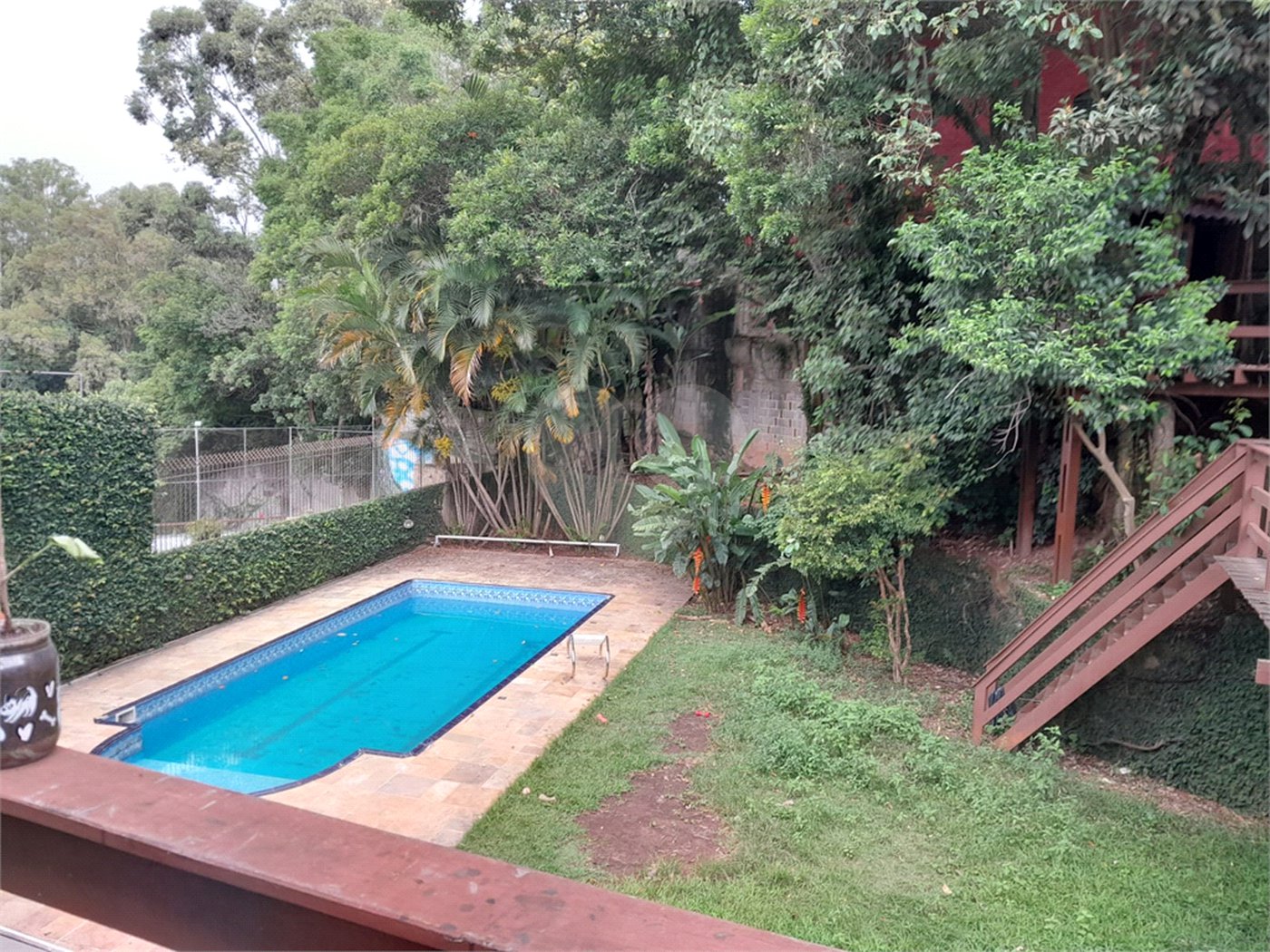 Sobrado à venda com 6 quartos, sendo 3 suítes, em Rolinópolis, São Paulo, SP