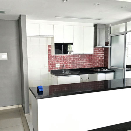 Apartamento à venda com 3 quartos, sendo 1 suíte, em Vila Paulo Silas, São Paulo, SP
