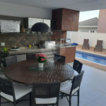 Casa à venda com 3 quartos, sendo 2 suítes,  no condomínio Terras do Oriente, Valinhos - SP