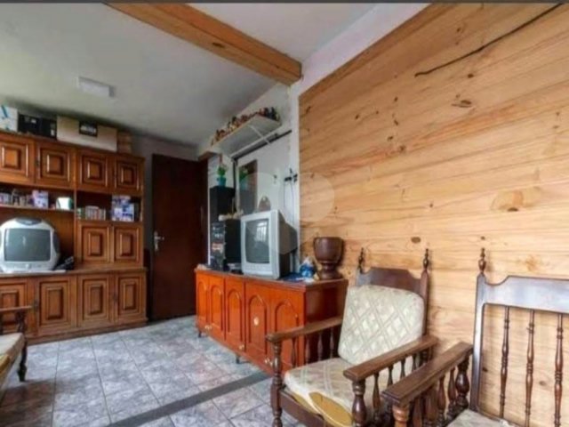 Casa à venda com 3 quartos, sendo 1 suíte,  em Itaquera, São Paulo, SP