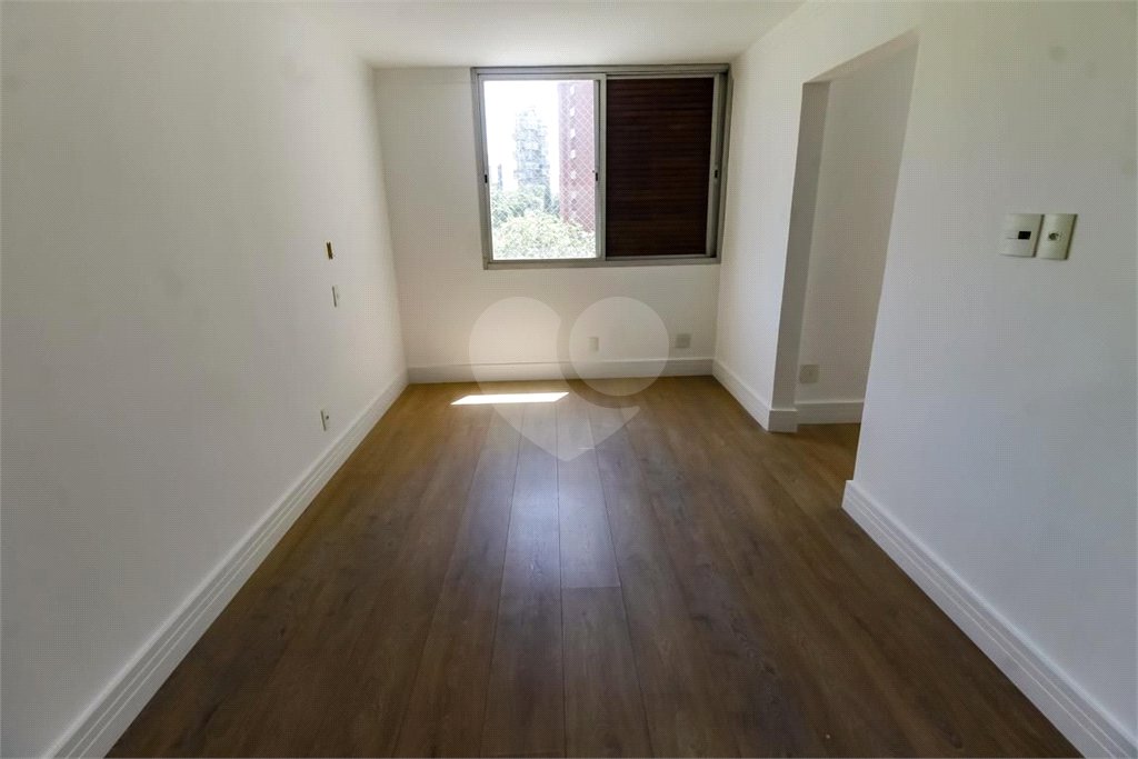 Apartamento à venda com 3 quartos, sendo 2 suítes, em Vila Andrade, São Paulo, SP