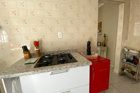 Sobrado à venda com 3 quartos, sendo 1 suíte, em Vila Ipojuca, São Paulo, SP