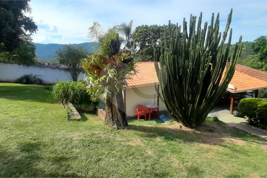 Casa Térrea à venda com 3 quartos, sendo 1 suíte,  em Serra da Cantareira, Mairiporã, SP