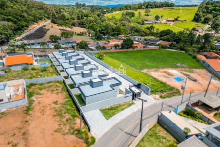 Casa térrea à venda com 3 quartos, sendo 1 suíte, no condomínio Flores da Usina, Atibaia - SP